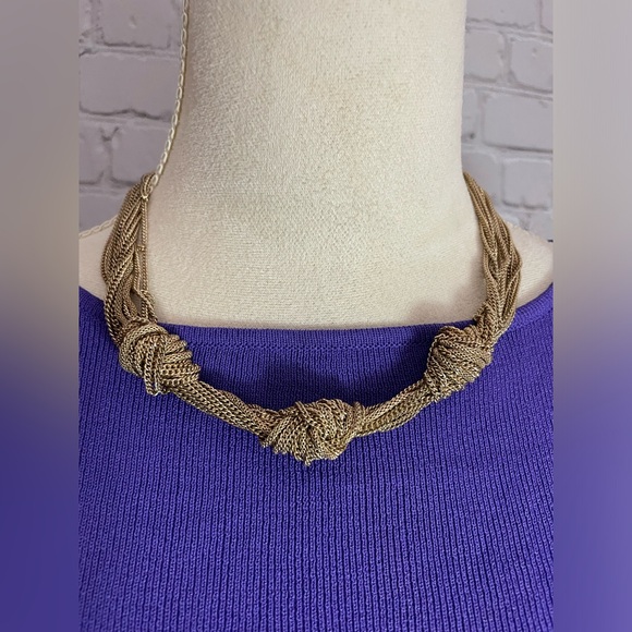 WOMEN'S GOLD KNOT NECKLACE with lobster clasp 18' - Picture 14 of 16